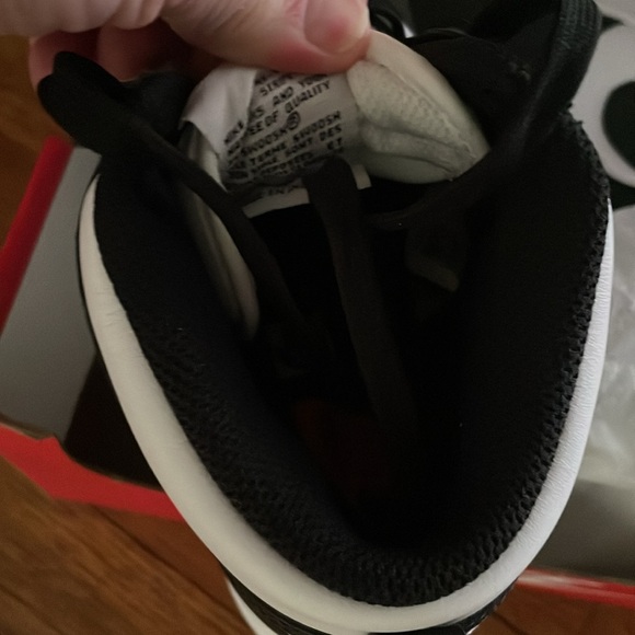 Nike Brand New Panda Nike Dunk High Retro
Men's Sneaker Size 9.5🐼 - Picture 6 of 8